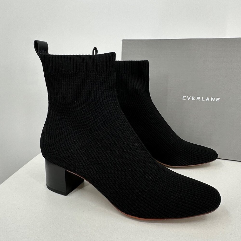 Everlane The Glove Boot in Black size 10 Women's Stretch Rib Knit Ankle Bootie